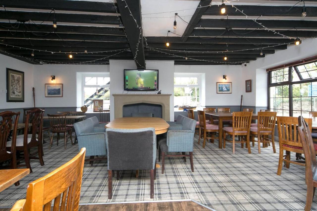 Pass The Keys Modern En-suite In Country Pubrestaurant 3 * Llanddona