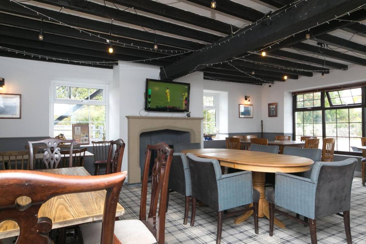 Pass The Keys Modern En-suite In Country Pubrestaurant 3 *